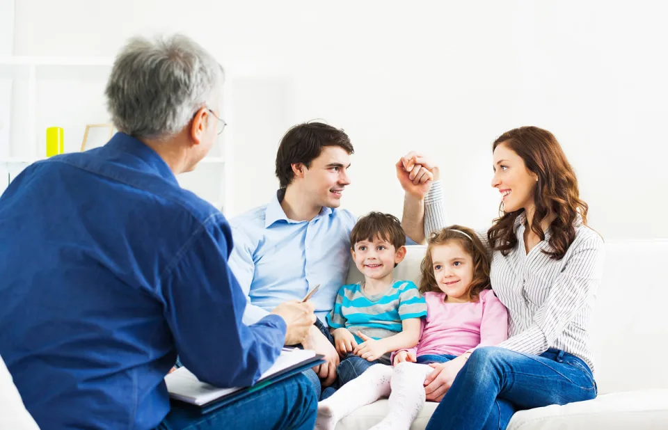 Aile Terapisine Ne Zaman İhtiyaç Duyulur? Aile İlişkilerini Güçlendirmek İçin Doğru Zaman