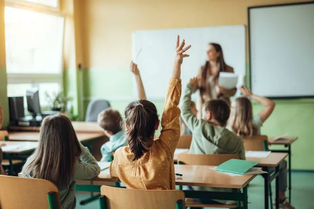 Okula Gitmek İstemeyen Çocuklar İçin Psikolojik Yöntemler: Kapsamlı Rehber